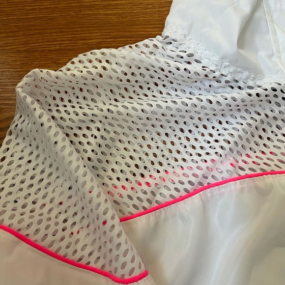 Fashion Nova Windbreaker - Picture 2 of 6